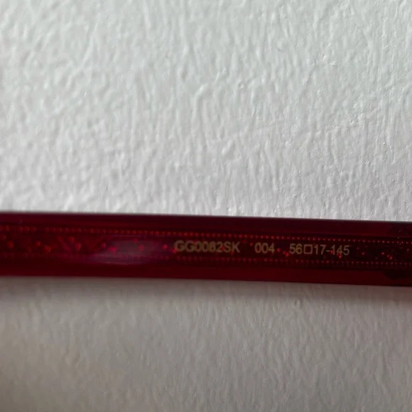 Gucci Women's Sunglasses in Vibrant Red - Picture 4 of 6